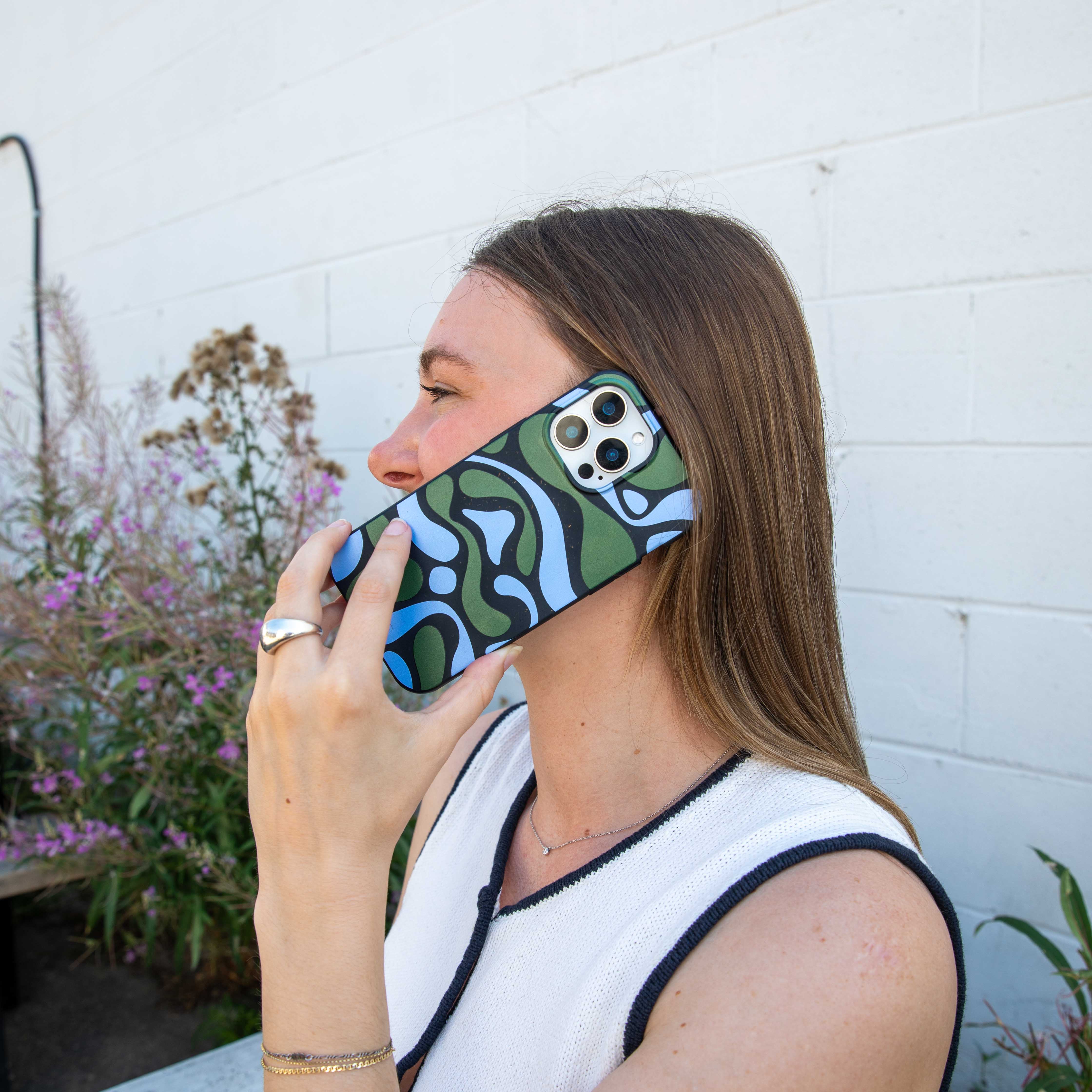 Black Curve and Flow iPhone 12 Mini Case - Image 6