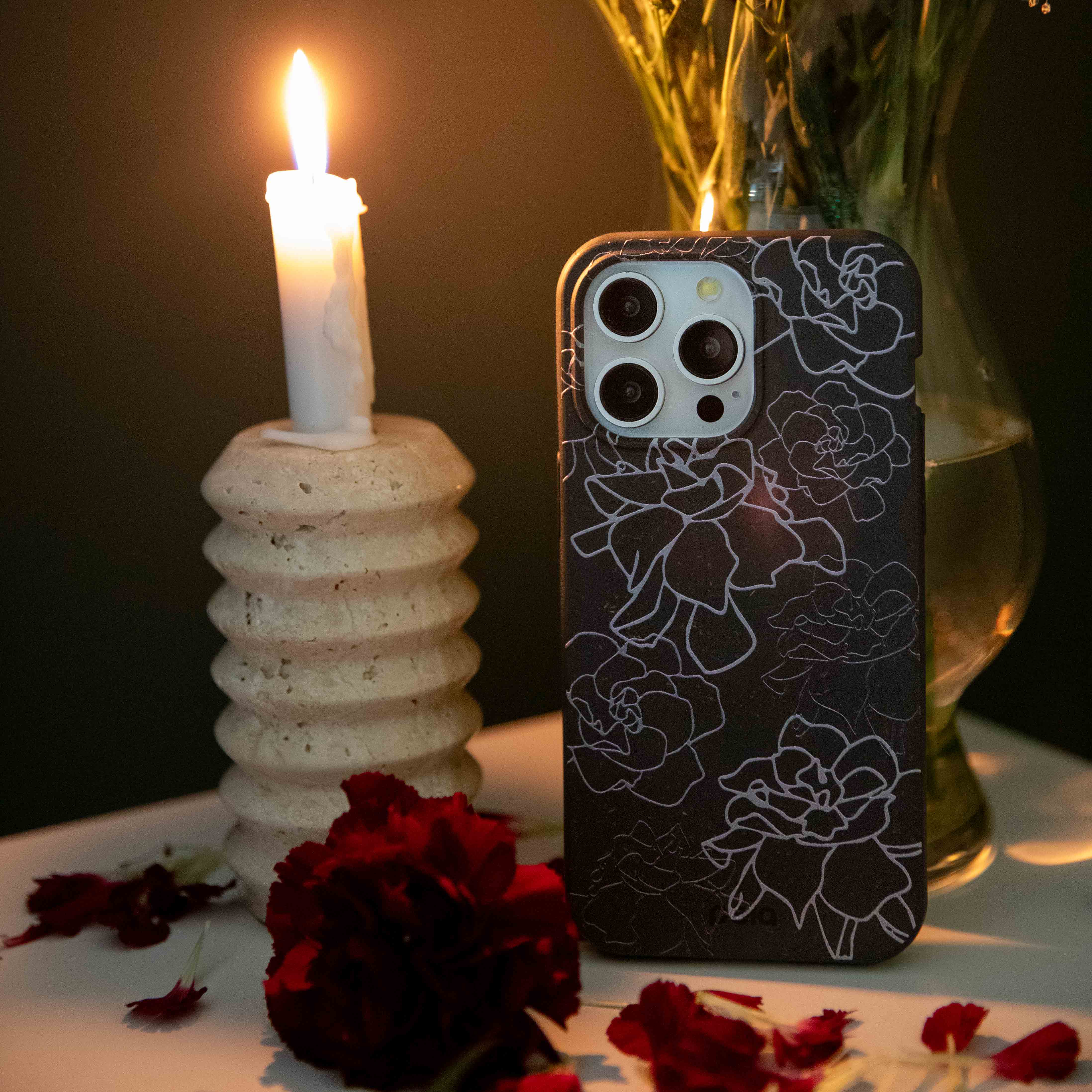 Black Gardenia Lines iPhone 17 Pro Case - Image 2