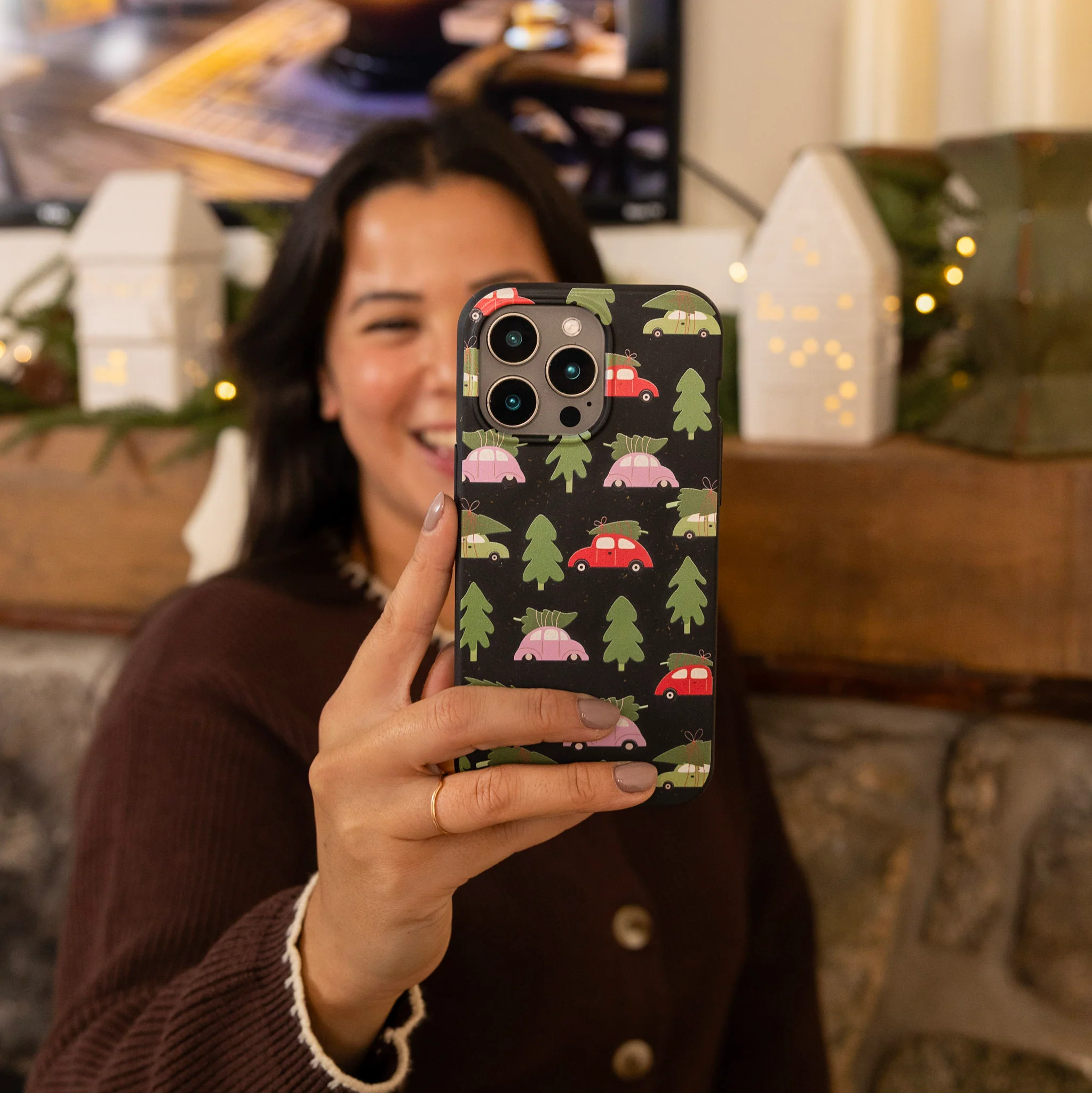Black Holiday Caravan Google Pixel 6 Case - Image 2