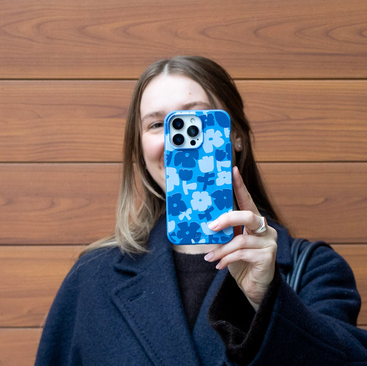 Electric Blue Daydream Blooms iPhone 11 Pro Case - Image 2