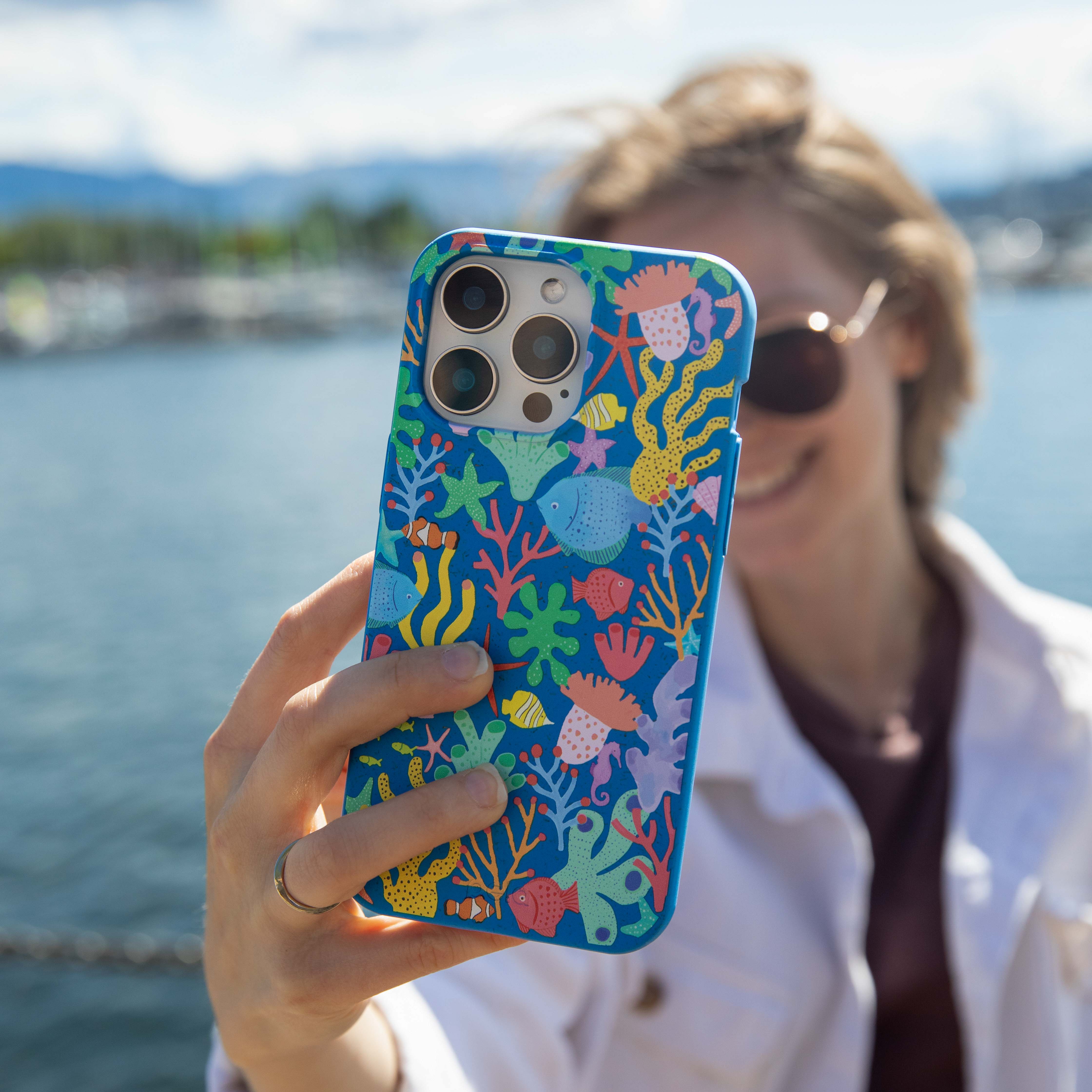 Electric Blue Underwater Blooms Google Pixel 8 Case - Image 2