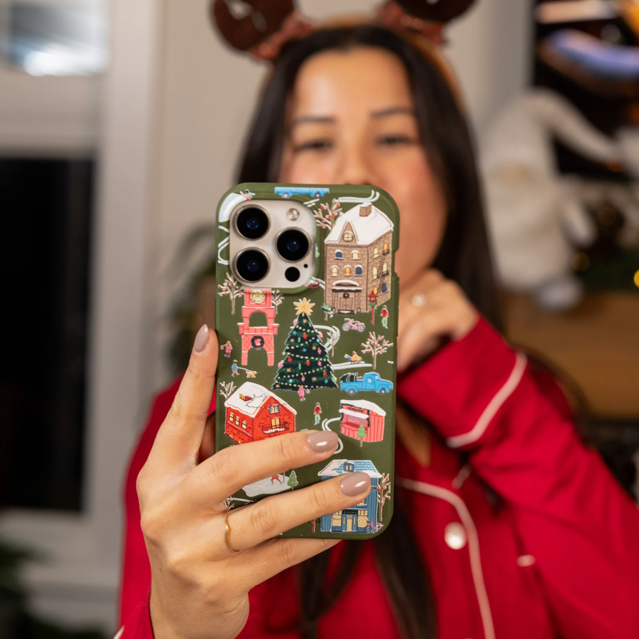 Forest Floor Tinsel Town iPhone 11 Case - Image 6