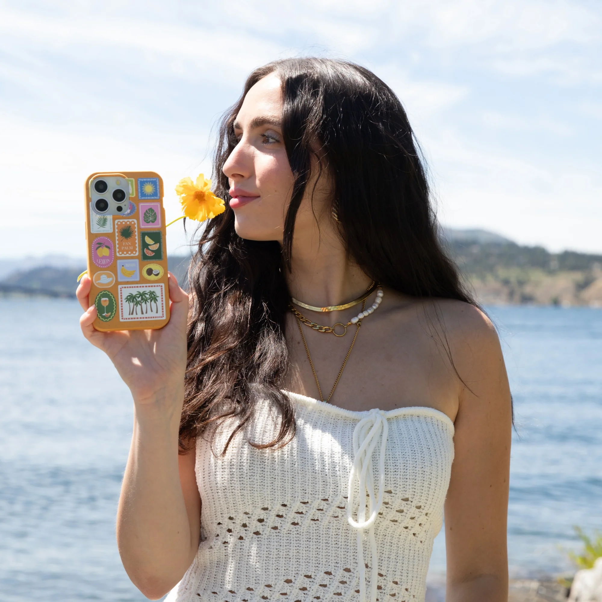 Honey Summer Paradise Samsung Galaxy S26+(Plus) Case - Image 2