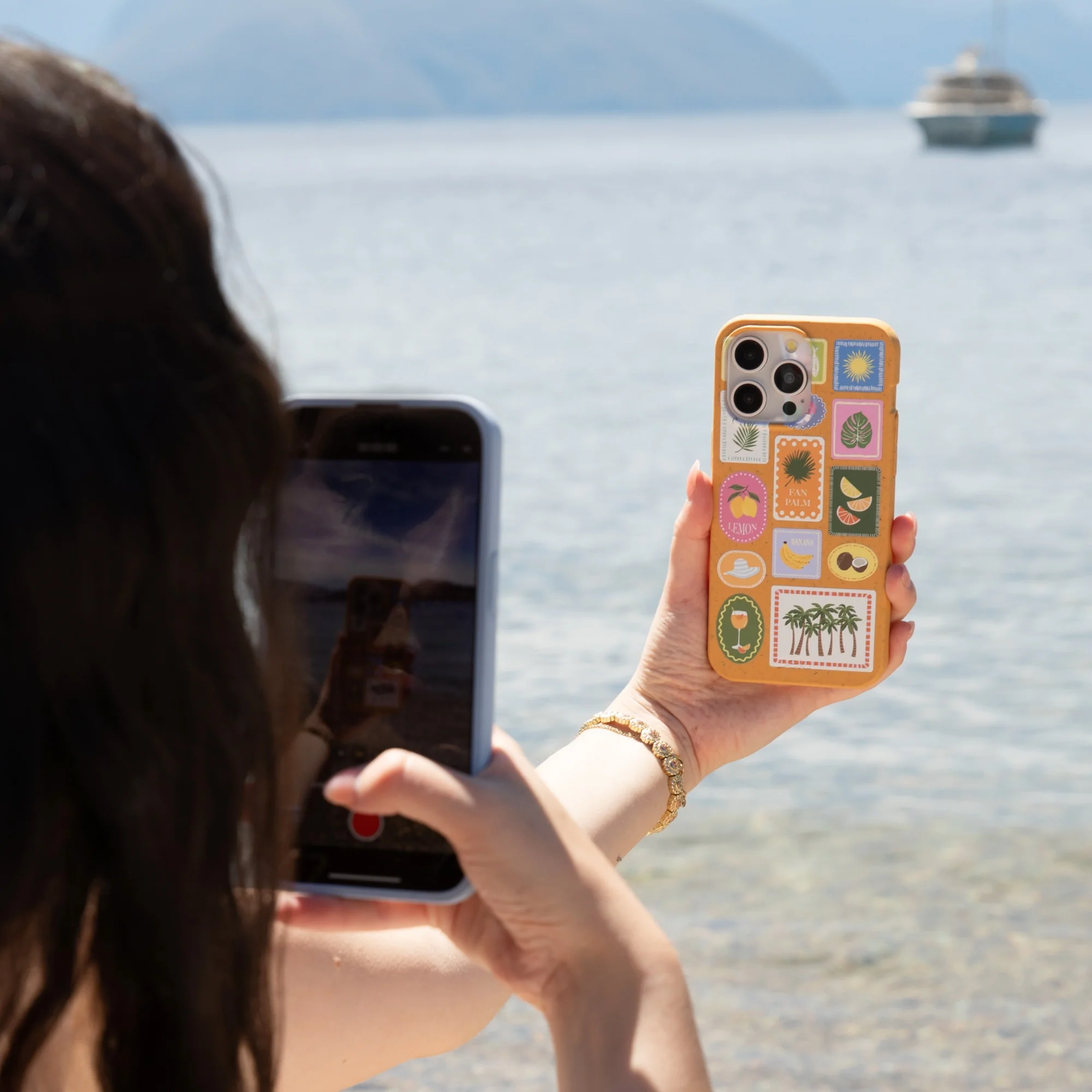 Honey Summer Paradise Samsung Galaxy S26+(Plus) Case - Image 5