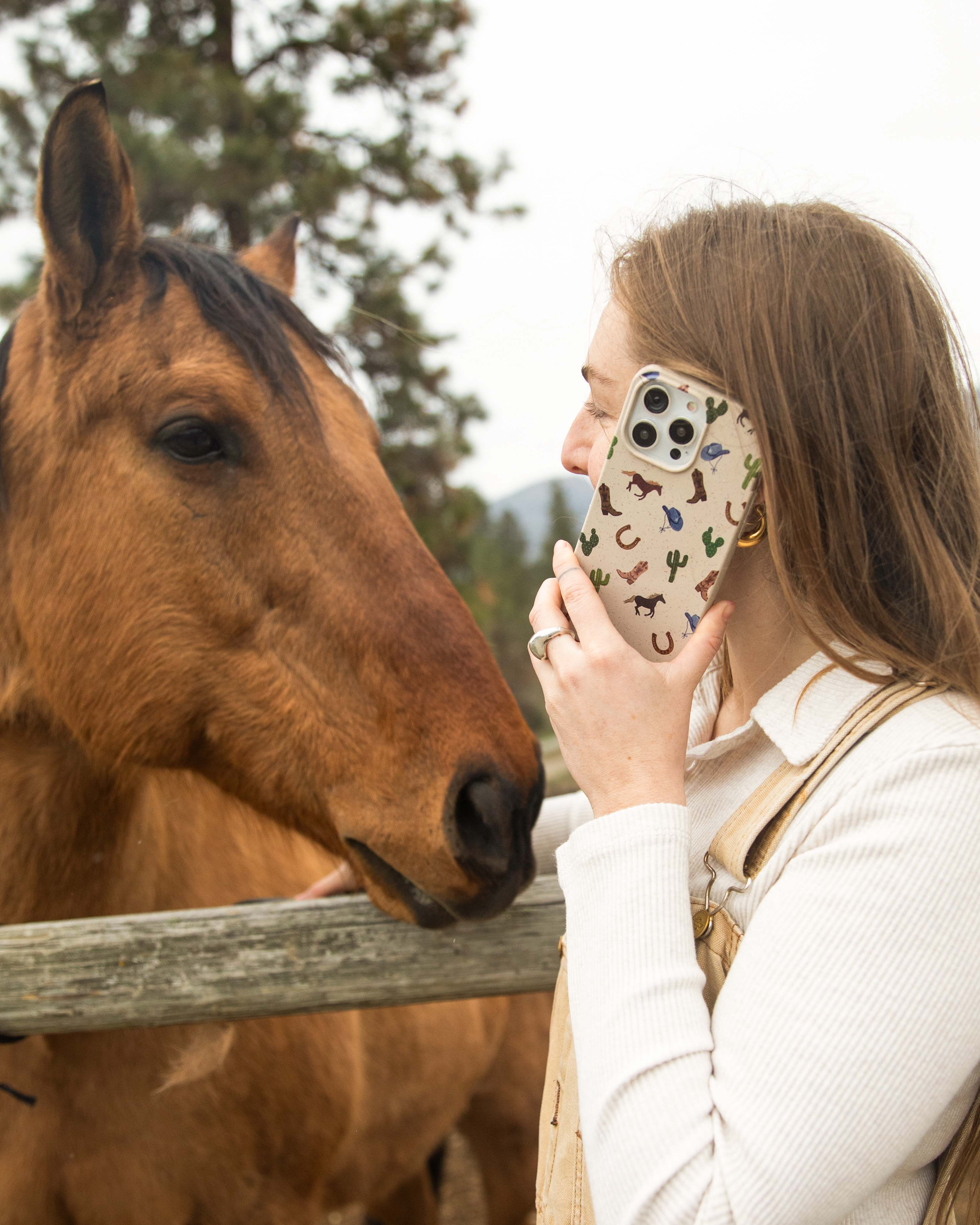 London Fog Giddy Up Samsung Galaxy S22 Case - Image 6