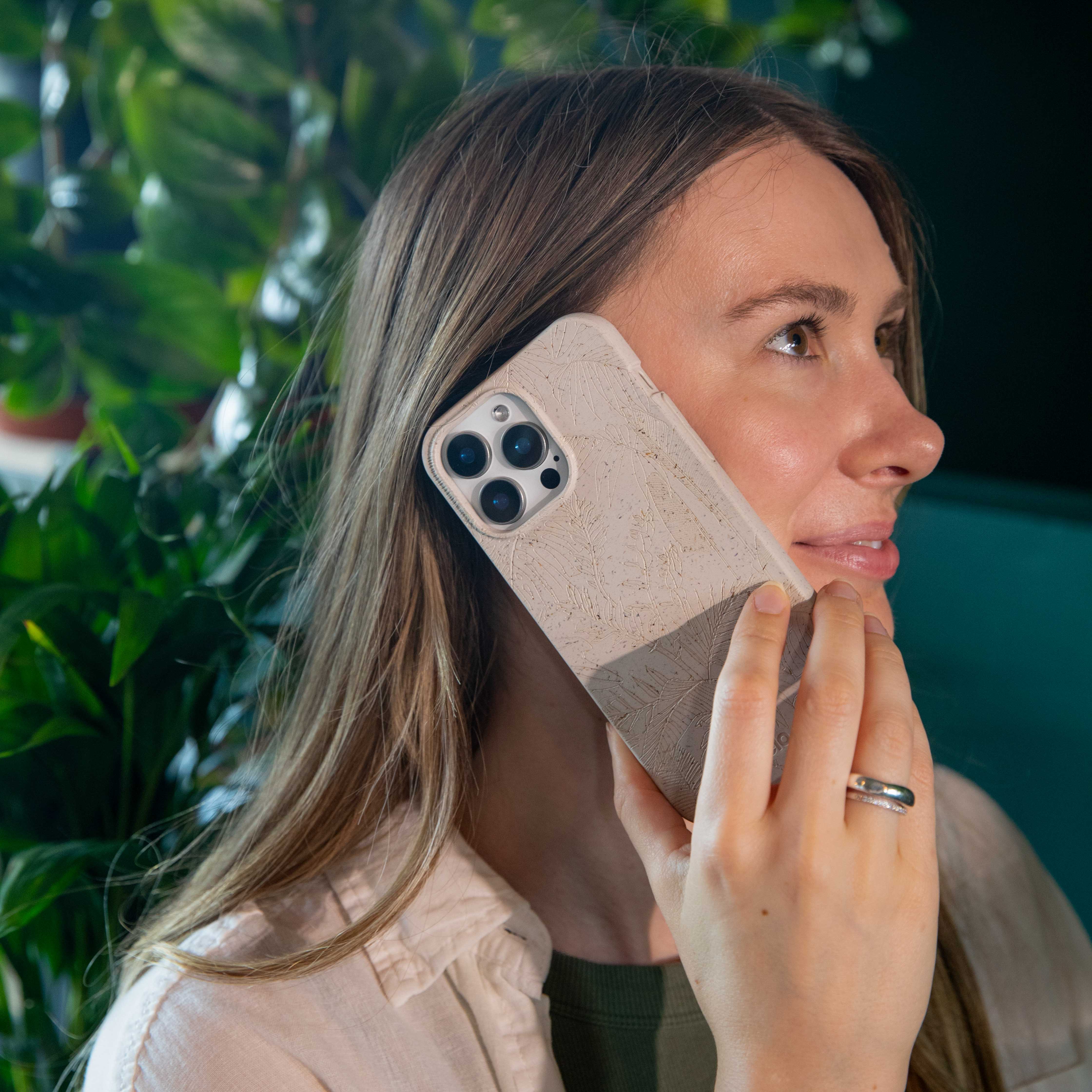 London Fog Island Etch Google Pixel 8a Case - Image 5