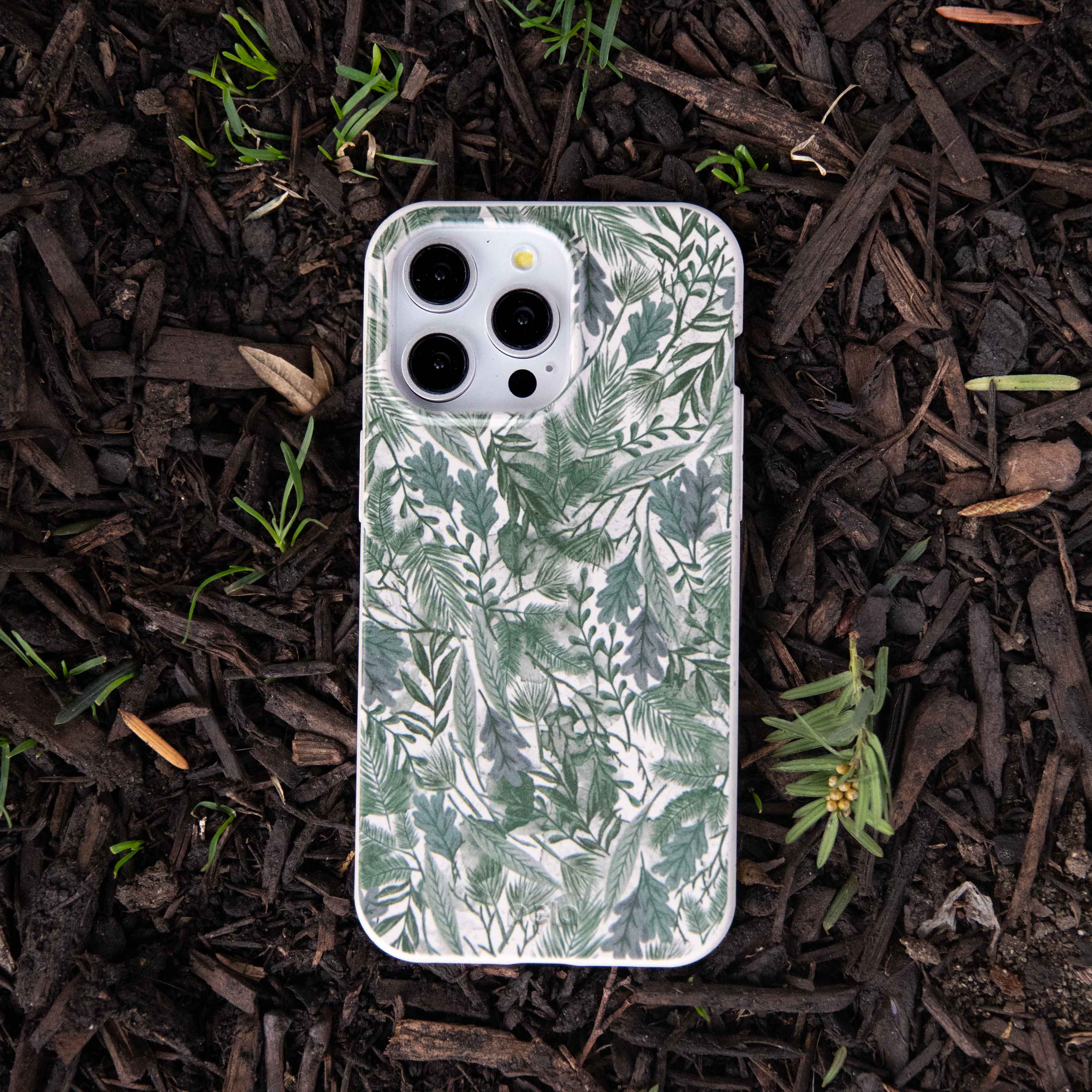 London Fog Leaf Camo iPhone 13 Pro Case - Image 2