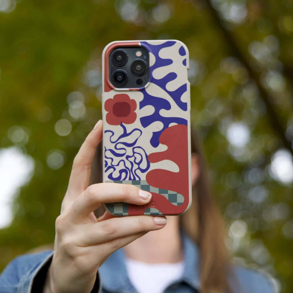 London Fog Leaf Dance Samsung Galaxy S26 Case - Image 2