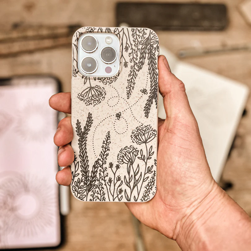 London Fog Meadows Google Pixel 7 Case - Image 8