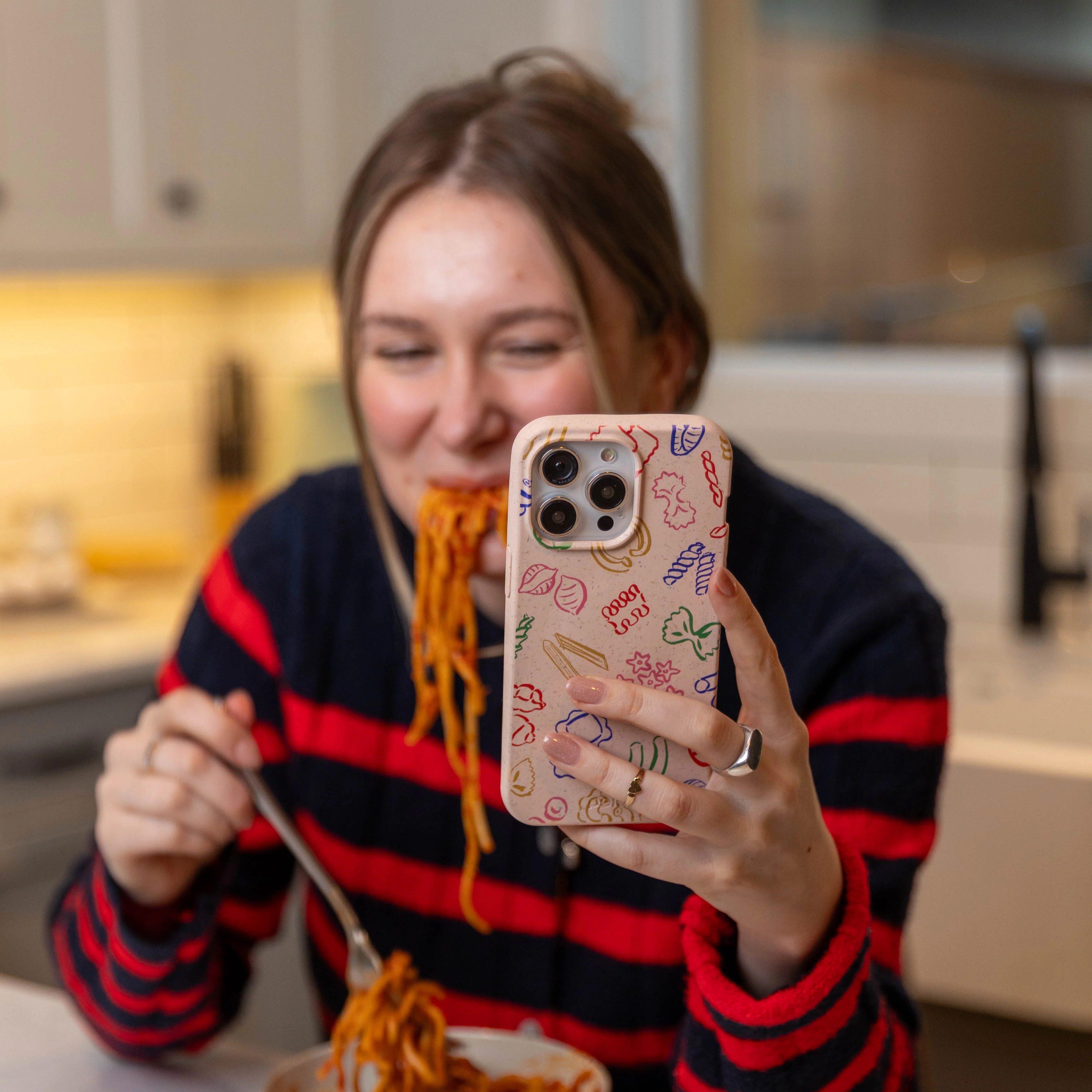 Seashell Carbs Google Pixel 8 Case - Image 5