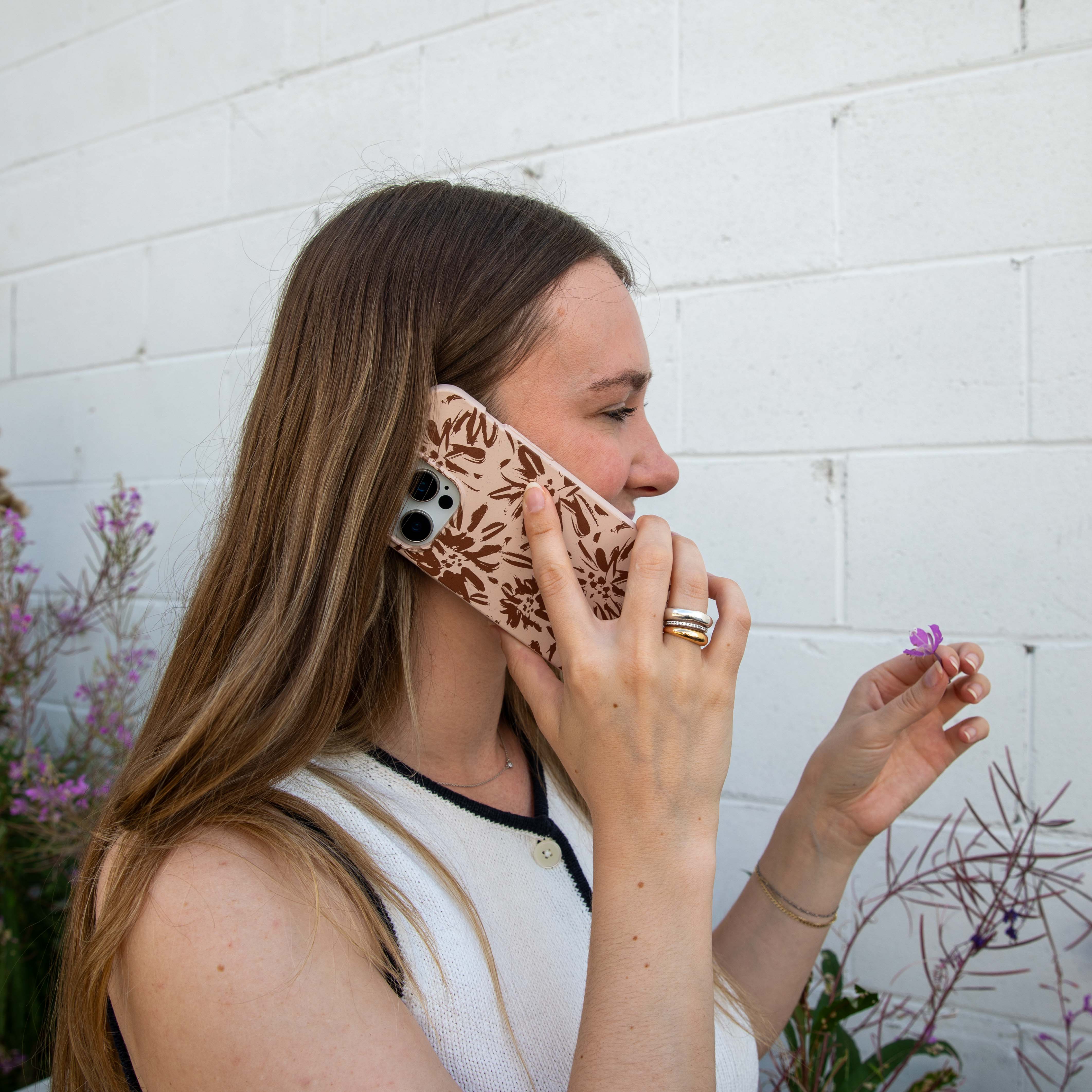 Seashell Petal Burst iPhone 12/ iPhone 12 Pro Case - Image 10